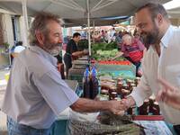 Στα Προσφυγικά ο υποψήφιος δήμαρχος Πατρ...