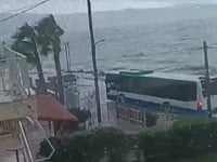 Πάτρα: Πλημμύρισε ξανά η παραλιακή στο Μ...