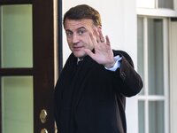 Ο Τραμπ δεν υποδέχτηκε τον Μακρόν στον Λ...