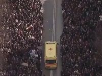 Θεσσαλονίκη: Διαδηλωτές άνοιξαν διάδρομο...