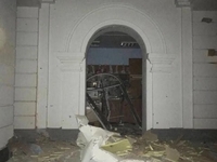 Ουκρανία: Οι Ρώσοι βομβάρδισαν τη Λαύρα ...