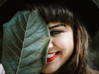 Καθαρό, φωτεινό χαμόγελο φυσικά - Τι να ...