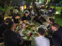Το αποχαιρετιστήριο δείπνο στον Προμηθέα- Φωτό