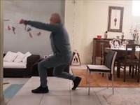 O Μάκης Παρασκευόπουλος μας γυμνάζει στο...