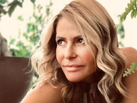 Η Τζένη Μπαλατσινού είναι μια τρυφερή μαμά - ΦΩΤΟ