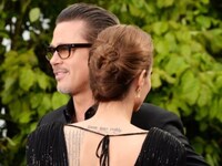 Η Αντζελίνα Τζολί έχει "αποδείξεις ...