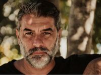 Έξαλλος ο Βασίλης Μπισμπίκης με τις δηλώ...