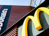 Στην Λευκορωσία τα McDonald's μετονομάζο...