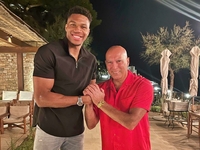 Μυθική συνάντηση Νίκου Γκάλη και Γιάννη ...