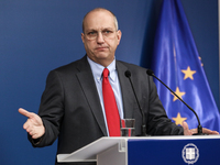 Γ. Οικονόμου: «Άκρως επικίνδυνο να διατ...