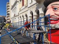 Πάτρα-Καρναβάλι των Μικρών: Στήθηκαν οι ...