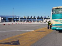 "Έχει πρόβλημα ο μπατζανάκης μου&qu...