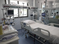 Κορωνοϊός: Πάνω από 40 ασθενείς στα νοσο...