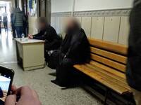 Μουδιασμένη η Εκκλησία με τον παπά που έ...