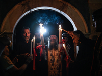 Άγιο Φως: Πότε φτάνει στην Αθήνα από τα ...