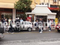 Βόλος: Όχημα έπεσε πάνω σε περίπτερο και...