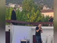 Αλέξανδρος Τσουβέλας: Viral η παράστασή ...