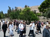Ο τελευταίος αποχαιρετισμός στον σκηνοθέ...