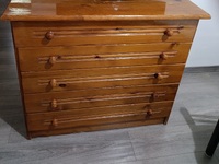 Πωλείται έπιπλο - συρταριέρα 