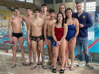 Οι κολυμβητές της Πάτρας ρίχνονται στη μ...