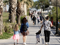 Καιρός: Άνοδος της θερμοκρασίας και ήπιο...