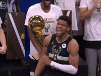 Έγραψε ιστορία στο ΝΒΑ ο Αντεντοκούμπο- ...