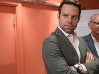 Ο Στέφανος Κασσελάκης απαντά στην "...