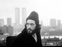 Ο Αλ Πατσίνο αποχαιρετά τον Μίκη Θεοδωρά...