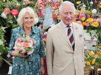 The Crown: Το ερωτικό τηλεφώνημα Καρόλου...