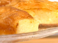 Παραδοσιακό γαλακτομπούρεκο από την Δημή...