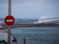 Κακοκαιρία στην Πάτρα: Πλημμύρες στην Ακ...