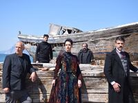 Γραφές της Επανάστασης: Θεατρικά Αναλόγι...