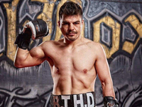 Πάρης Σταυρόπουλος: Ο Πατρινός πυγμάχος ...