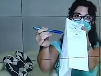 Πάτρα: Ανεμβολίαστη φαρμακοποιός στον “Α...