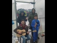 Αιτωλοακαρνανία: Είπαν τα κάλαντα στο μπ...