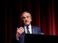 Βολές Σαμαρά κατά κυβέρνησης: Δεν τη δια...