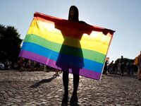 Δημοσκόπηση σοκ: Σχεδόν οι μισοί νέοι ΛΟ...