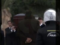 Κηδεία Κωνσταντίνου: Τα παιδιά και τα εγ...