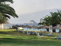 Εκκενώθηκε το Long Beach - Μαζεύει κόσμο...