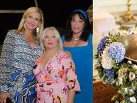 Μπλε ορτανσίες και λαμπερή guest list στ...