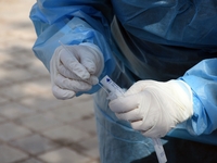 Έφτασε στην Ελλάδα η μετάλλαξη "Όμι...