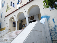 Πέταξαν μπογιές στην εκκλησία που λειτου...