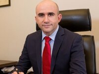 Γρηγόρης Λέων: Η Τζωρτζίνα άνοιξε τον δρ...