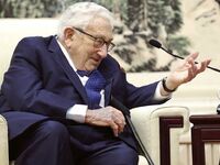 Νταβός: Υπέρ της ένταξης της Ουκρανίας σ...