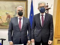 Με τον Σίμο Κεδίκογλου συναντήθηκε ο Α. ...