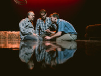 Οκτώ παραστάσεις απέμειναν για το "...