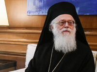 Αναστάσιος: Σε λαϊκό προσκύνημα η σορός ...