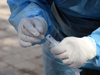 Σύσταση για δύο self test από εμβολιασμέ...