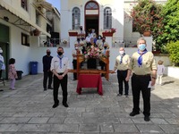 Πάτρα: Η περιφορά του Επιταφίου στο αίθρ...