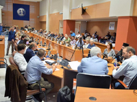 Διαδοχικές συνεδριάσεις για το Περιφερει...